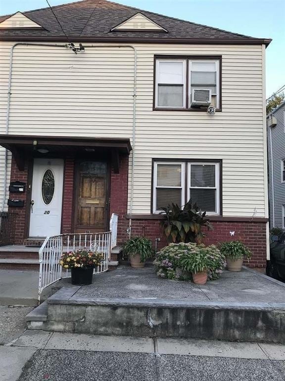 property at 18 Kelly Pkwy
