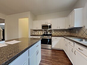 4620 Stonehaven View in Cumming, GA - Building Photo - Building Photo