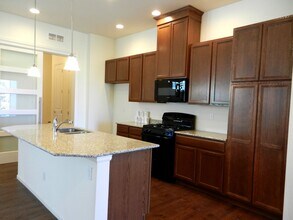 15435 W 49th Dr in Golden, CO - Building Photo - Building Photo