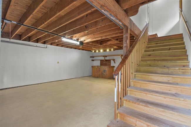 property at 950 Lamonte Ln