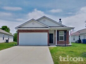 12675 Old Pond Rd in Noblesville, IN - Building Photo