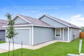 14338 Fulling Ml in San Antonio, TX - Building Photo - Building Photo