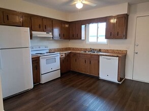 3704 E 11th St in Panama City, FL - Building Photo - Building Photo