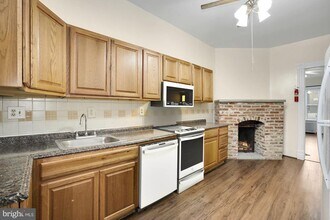 616 11th St NE in Washington, DC - Building Photo - Building Photo