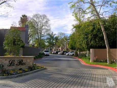 1109 Tivoli Ln, Unit 131 in Simi Valley, CA - Building Photo - Building Photo