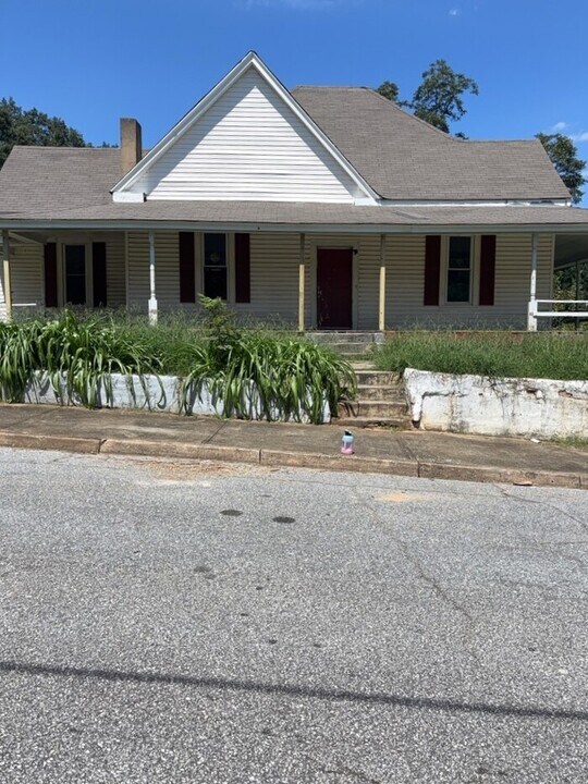 115 White Oak St in Union, SC - Building Photo