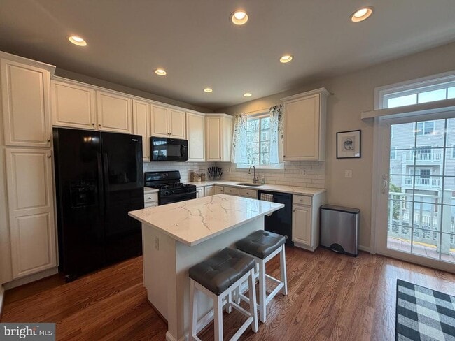 4587 Derring Ln in Fairfax, VA - Building Photo - Building Photo