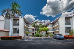 2601 W Marion Ave in Punta Gorda, FL - Building Photo