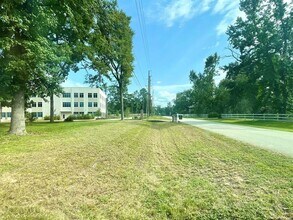 14221 Horseshoe Bend in Conroe, TX - Building Photo - Building Photo