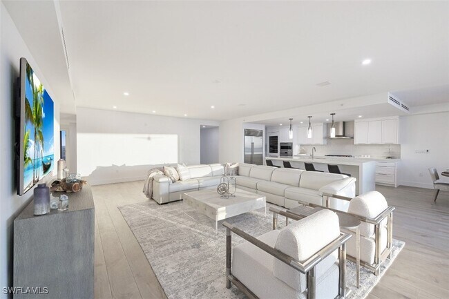 13935 Old Coast Rd in Naples, FL - Building Photo - Building Photo