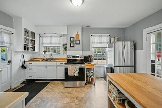 14 Maple St in Lisbon, ME - Building Photo - Building Photo