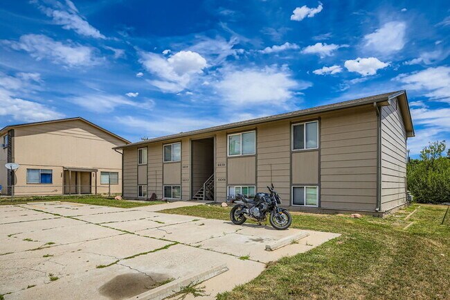 6652 Provincial Dr in Fountain, CO - Building Photo - Building Photo