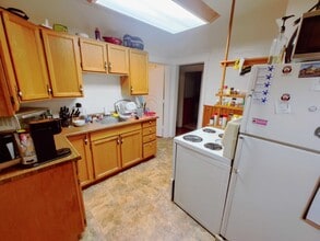 23 Beverley St in Kingston, ON - Building Photo - Building Photo