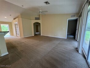 1146 Pisa St E in Lehigh Acres, FL - Building Photo - Building Photo