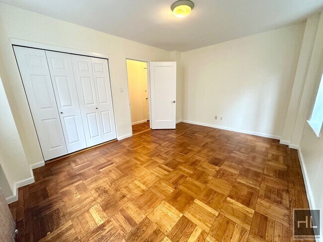 West 55th Street, Unit 3C in New York, NY - Building Photo - Building Photo