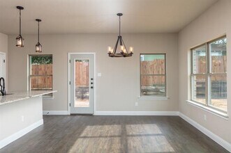813 Jameson St in Weatherford, TX - Building Photo - Building Photo