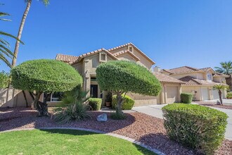 3761 S Hawthorn Dr in Chandler, AZ - Building Photo - Building Photo
