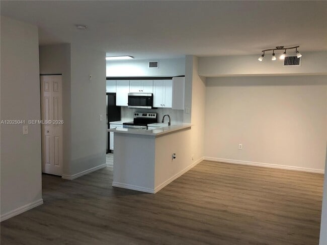 property at 2544 Centergate Dr