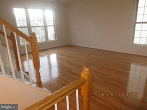 6540 Creek Run Dr in Centreville, VA - Building Photo - Building Photo