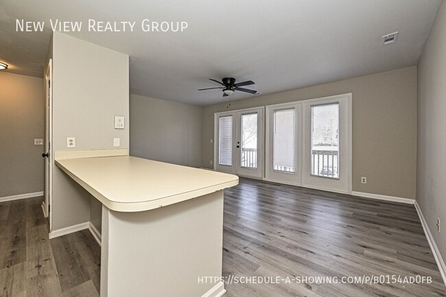 6156 Meadow Rose Ln in Charlotte, NC - Foto de edificio - Building Photo