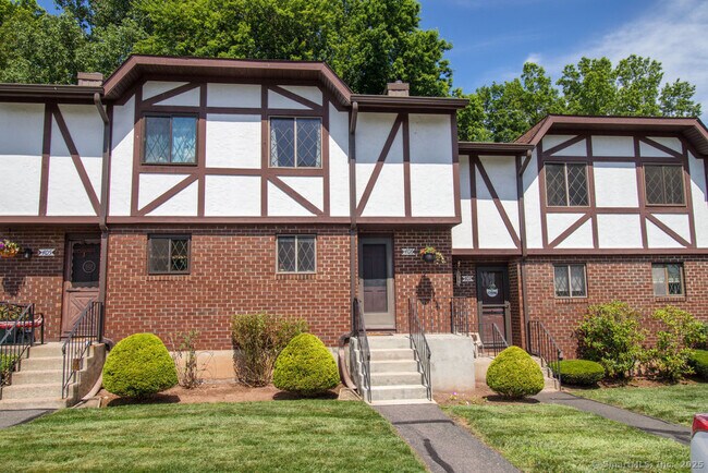 406 Cedar Hollow Dr in Rocky Hill, CT - Building Photo - Building Photo