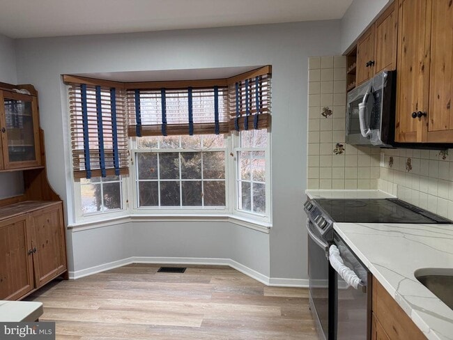 11573 Sullnick Way in Gaithersburg, MD - Building Photo - Building Photo