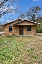 4200 29th St N in Birmingham, AL - Building Photo