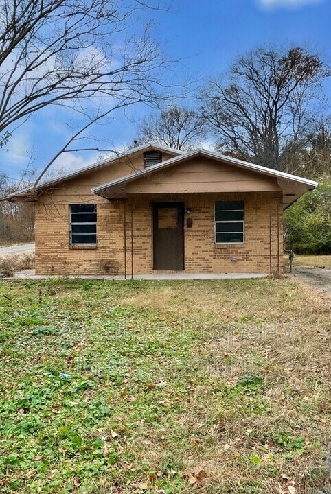 4200 29th St N in Birmingham, AL - Building Photo