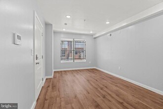 2044 N Carlisle St in Philadelphia, PA - Building Photo - Building Photo