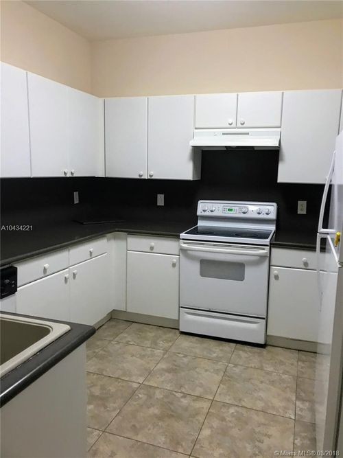 4351 SW 160th Ave-Unit -201 in Miramar, FL - Building Photo