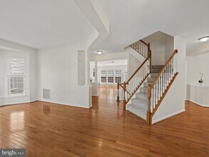 43103 Lake Ridge Pl in Leesburg, VA - Building Photo - Building Photo