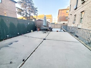 6618 70th St in Middle Village, NY - Building Photo - Building Photo