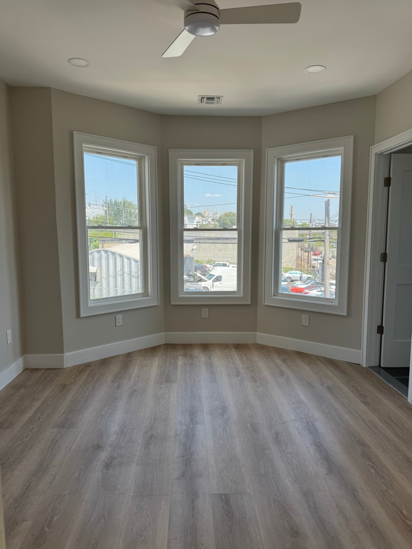 115 Carteret Ave