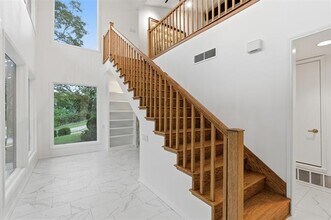 317 Chandler Lake Ct in Fort Worth, TX - Building Photo - Building Photo