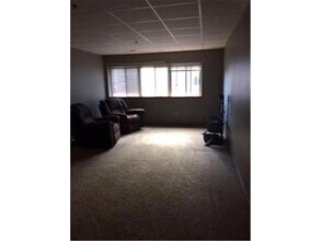 109 E Luverne St in Luverne, MN - Building Photo - Building Photo