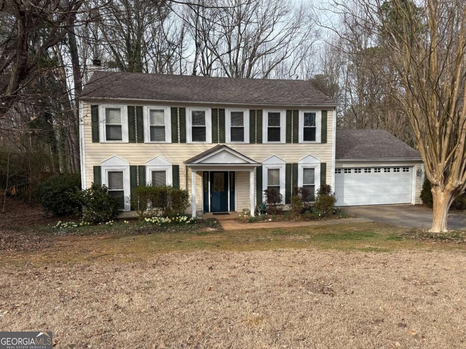 665 Crab Orchard Dr in Roswell, GA - Building Photo