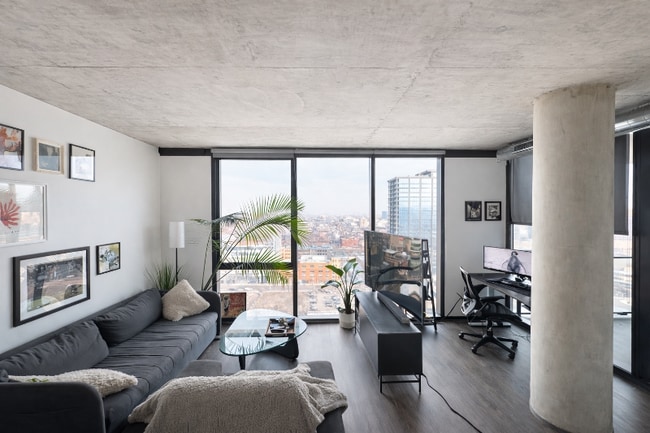 property at 156 N Elizabeth St