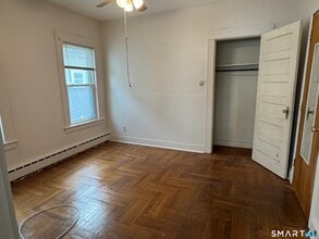 631 Colorado Ave in Bridgeport, CT - Building Photo - Building Photo