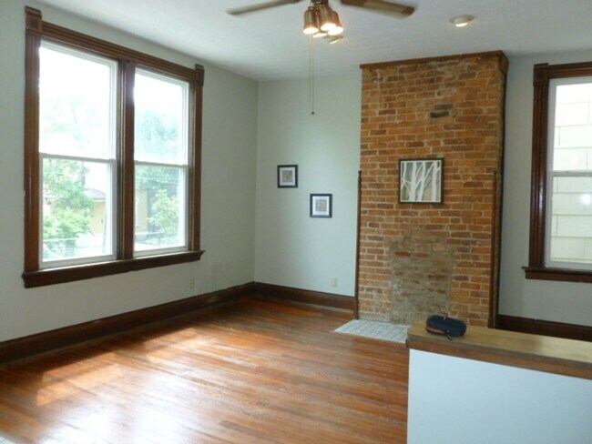 2667 Bellevue Ave-Unit -2667 2 in Cincinnati, OH - Building Photo - Building Photo