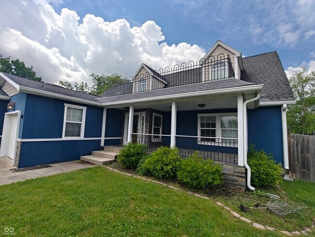 802 Fern Dr in Shelbyville, IN - Building Photo - Building Photo