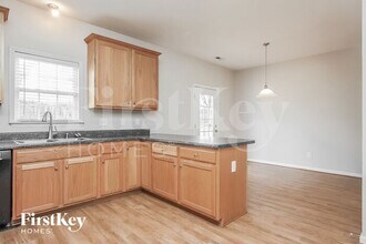 651 Cotton Brook Dr in Fuquay Varina, NC - Building Photo - Building Photo