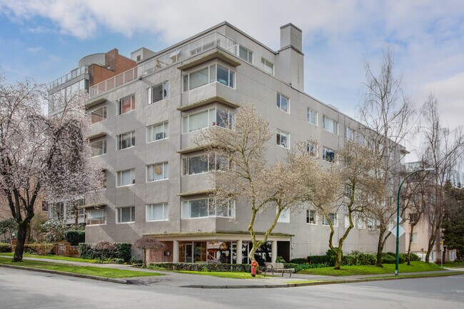 The Brentwood in Vancouver, BC - Building Photo - Building Photo