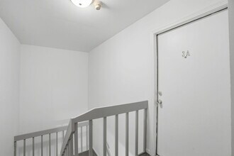 209 W Ct of Shorewood in Vernon Hills, IL - Building Photo - Building Photo