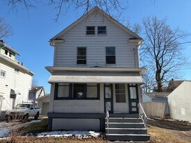2239 23rd St SW in Akron, OH - Building Photo