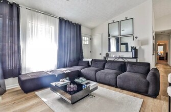 3915 Basil Wy SW in Atlanta, GA - Building Photo - Building Photo