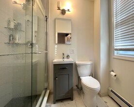 86 Putnam St, Unit 3 in Boston, MA - Building Photo - Building Photo