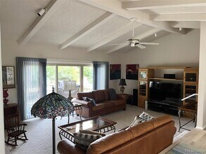 5250 Bronco Dr in Village of Clarkston, MI - Building Photo - Building Photo