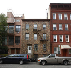 112 N 7th St in Brooklyn, NY - Building Photo - Building Photo