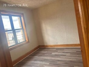 78 Hamilton Ave in Yonkers, NY - Foto de edificio - Building Photo