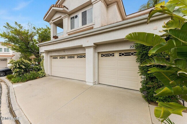 22521 Blueridge Ct in Calabasas, CA - Building Photo - Building Photo